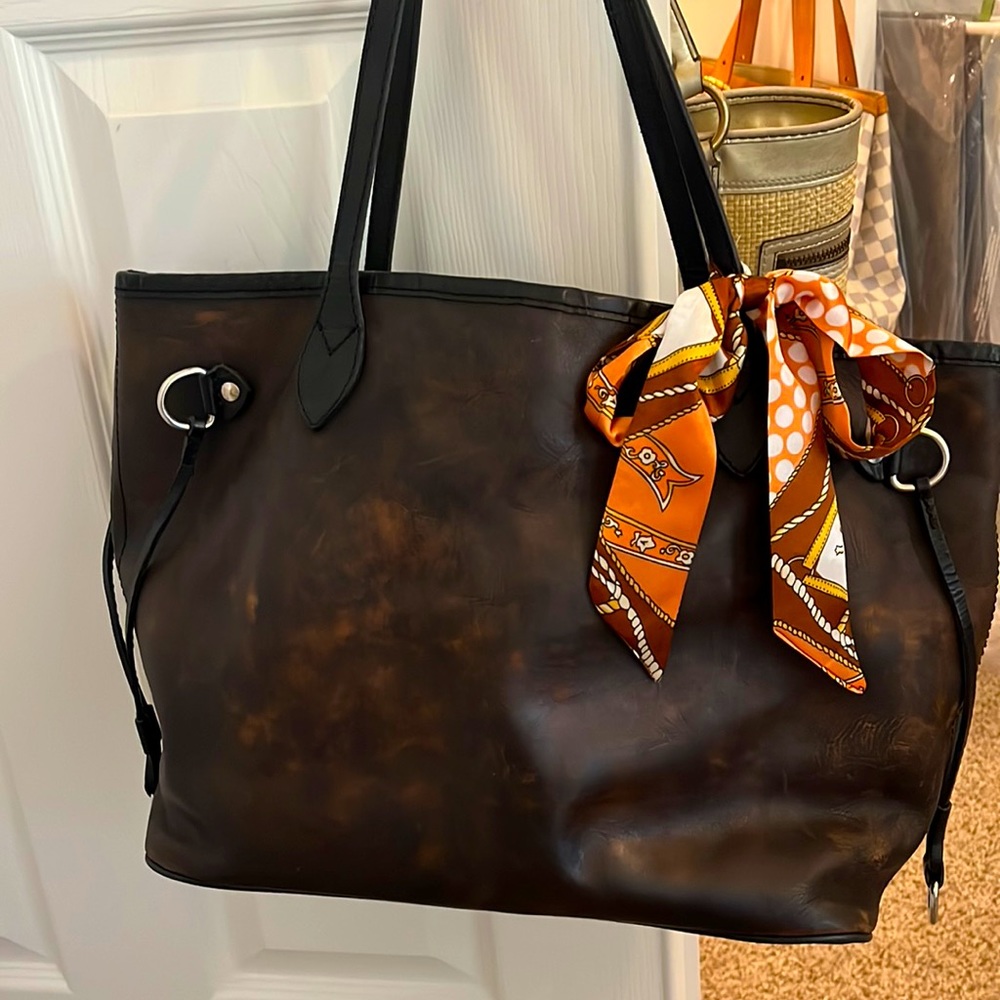 Free Bird distressed leather tote w/ twilly